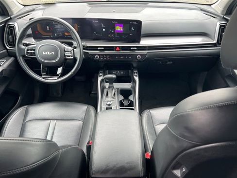 Certified 2024 Kia Sorento S image 14