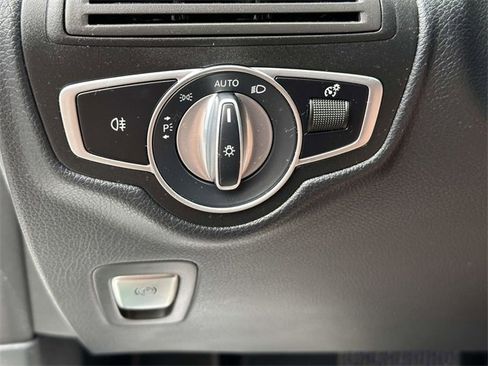 Certified 2021 Mercedes-Benz GLC 300 4MATIC image 23