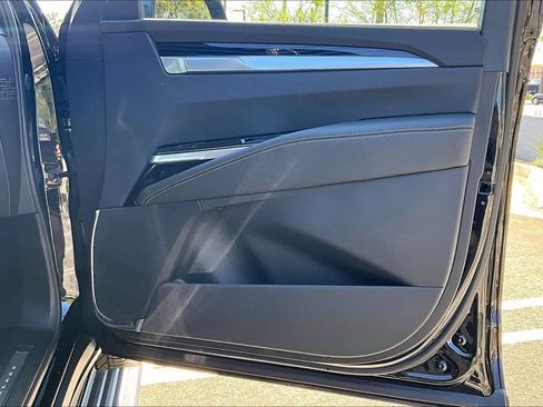 New 2026 Cadillac Escalade ESV Sport AWD/4WD image 33