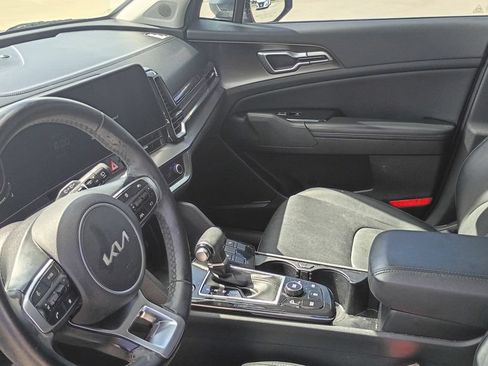 Used 2023 Kia Sportage EX FWD image 16