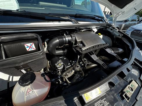 Used 2021 Mercedes-Benz Sprinter 2500 image 30