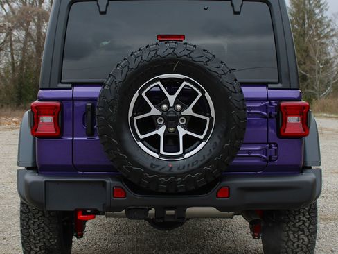 New 2026 Jeep Wrangler Unlimited Rubicon w/ Dual Top Group image 7