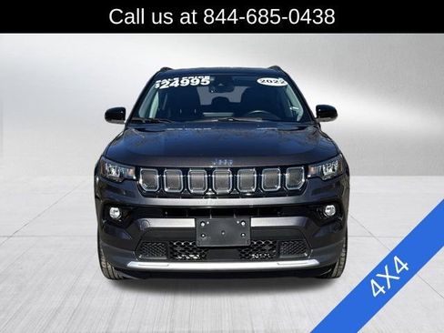 Used 2022 Jeep Compass Limited image 2