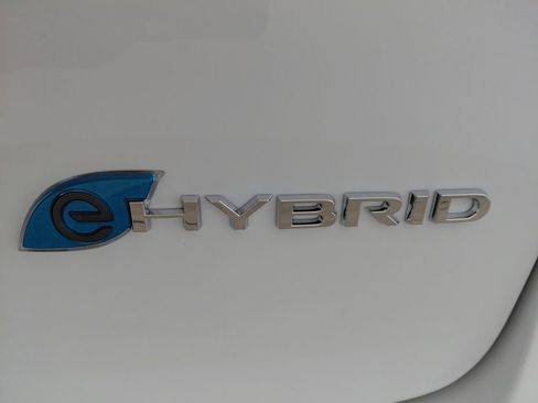 Certified 2023 Chrysler Pacifica Touring-L FWD image 26