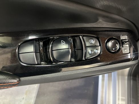 Used 2024 Nissan Altima 2.5 SR FWD image 30