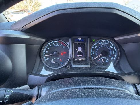 Used 2023 Toyota Tacoma TRD Off-Road image 16