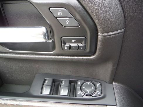 Used 2021 GMC Sierra 1500 Denali w/ Driver Alert Package II AWD/4WD image 25