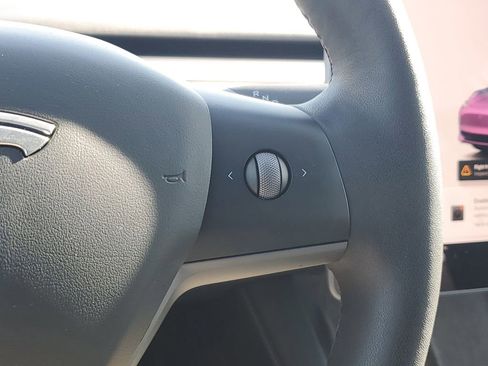 Used 2023 Tesla Model 3 Standard Range RWD image 29