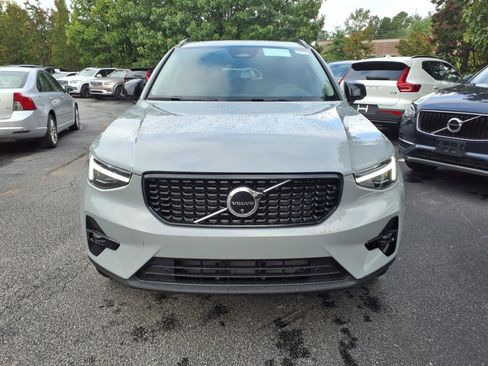 New 2026 Volvo XC40 B5 Plus w/ Protection Package Premier image 9