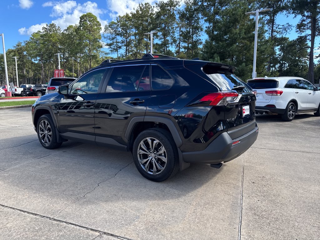 Certified 2025 Toyota RAV4 XLE Premium AWD/4WD image 3