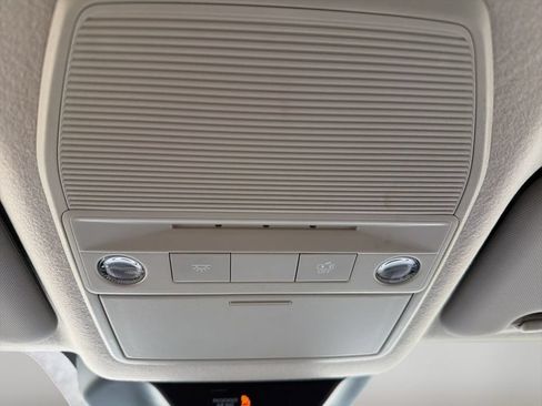 Used 2025 Nissan Kicks SR FWD image 29