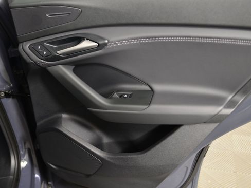 Certified 2025 Audi Q6 e-tron Premium w/ Convenience Package image 22