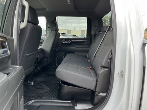 Used 2024 GMC Sierra 3500 SLE w/ SLE Convenience Package image 28