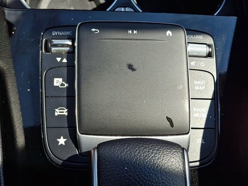 Used 2021 Mercedes-Benz GLE 350 4MATIC image 25