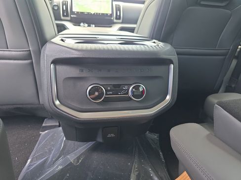 New 2026 Ford Expedition Active RWD image 31