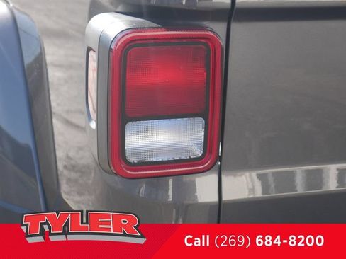 New 2026 Jeep Gladiator Sport AWD/4WD image 12