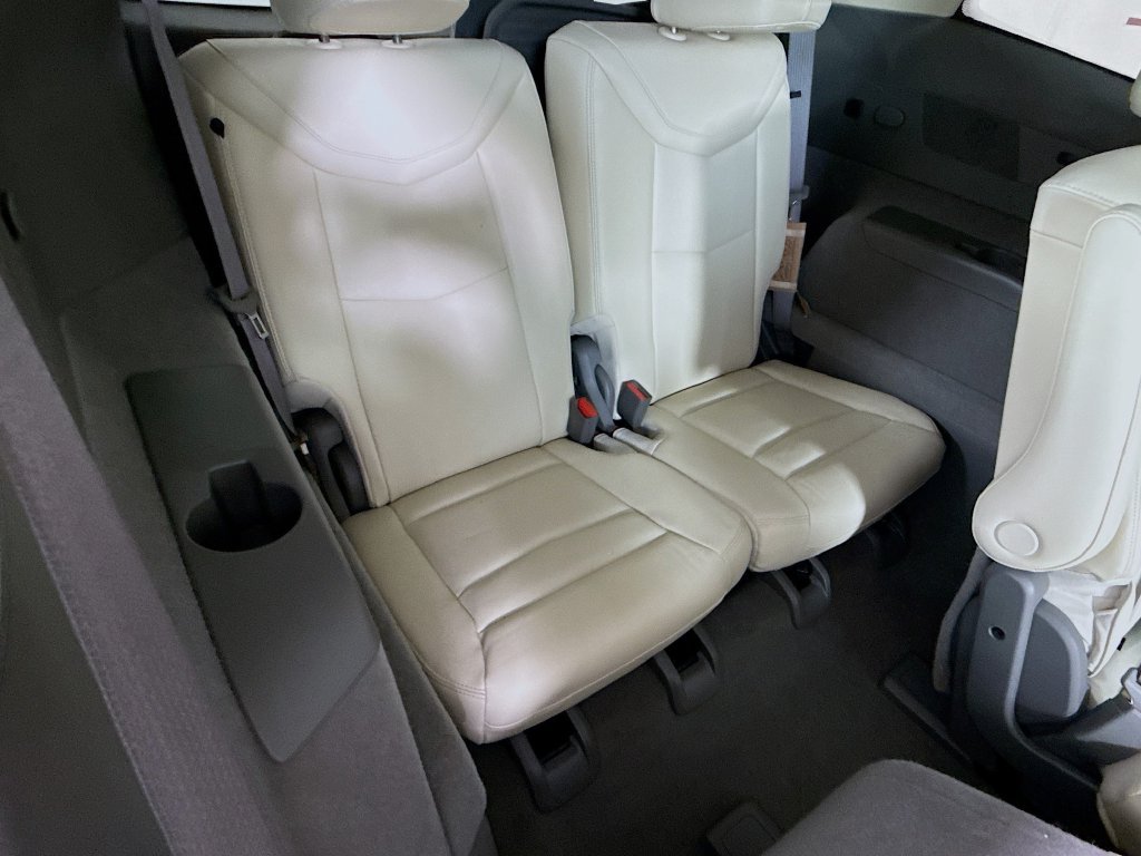 Used 2025 Cadillac XT6 Premium Luxury w/ LPO, Floor Liner Package AWD/4WD image 33