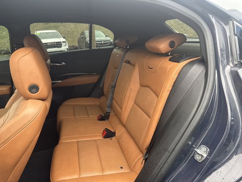 Used 2024 Cadillac XT4 Sport image 14