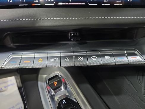 New 2026 Chevrolet Corvette Stingray 2D Convertible w/ Z51 Performance Package image 18