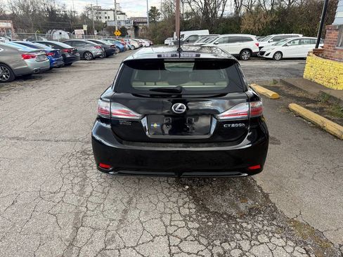Used 2013 Lexus CT 200h image 4