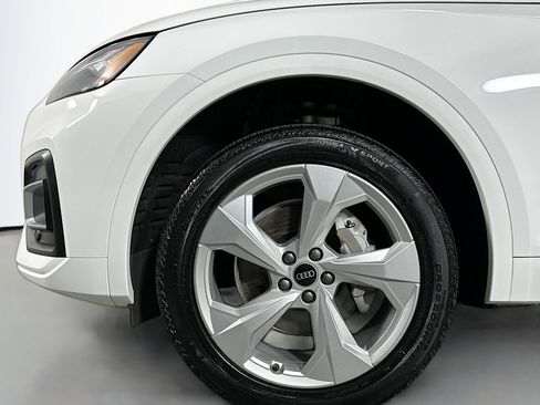 Used 2021 Audi Q5 Premium Plus image 12