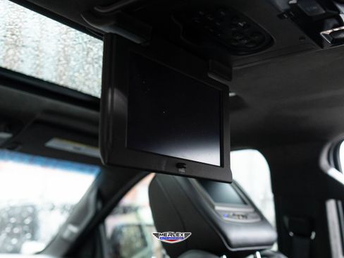 Used 2019 Cadillac Escalade ESV Platinum image 25