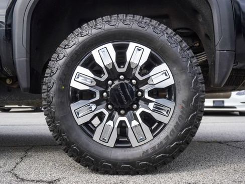 Used 2024 GMC Sierra 3500 Denali AWD/4WD image 39