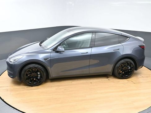 Used 2023 Tesla Model Y Long Range AWD/4WD image 47