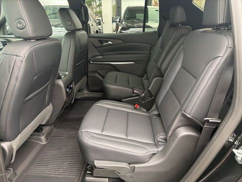 New 2026 Chevrolet Traverse LT image 31