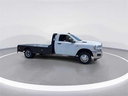 Used 2024 RAM 3500 Tradesman image 9