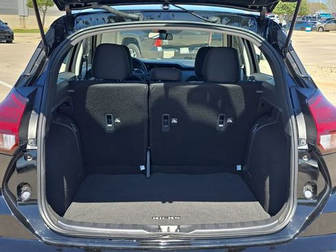 Used 2025 Nissan Kicks Play S image 12