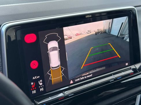 Used 2024 Volkswagen Atlas Cross Sport SEL R-Line image 20