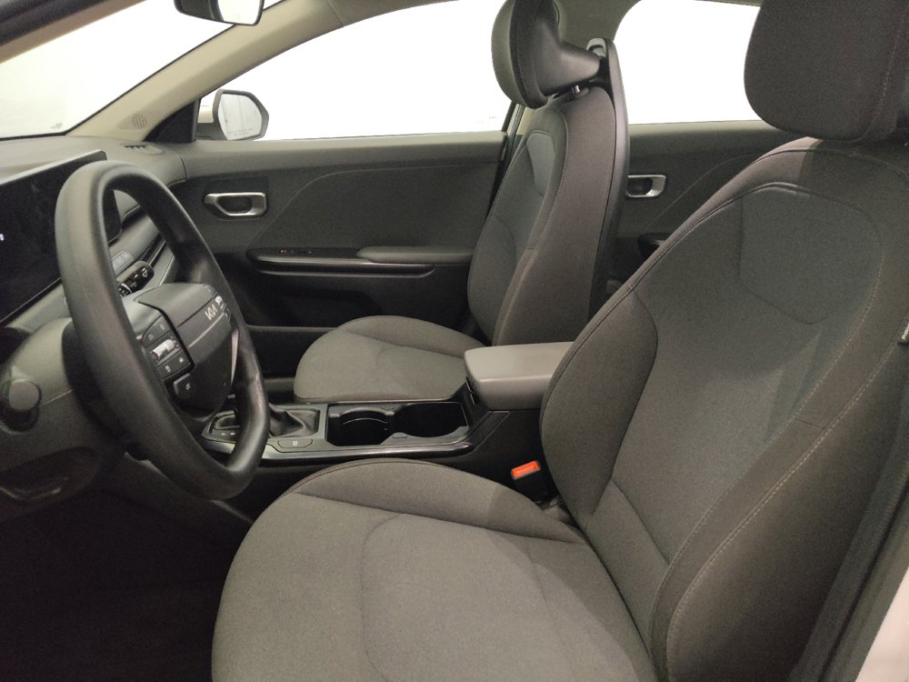 Used 2025 Kia K4 FWD image 17