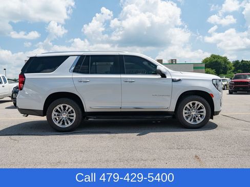 Used 2021 GMC Yukon SLT w/ SLT Premium Package AWD/4WD image 7