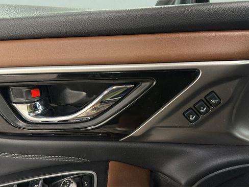 Used 2020 Subaru Outback Touring AWD/4WD image 16