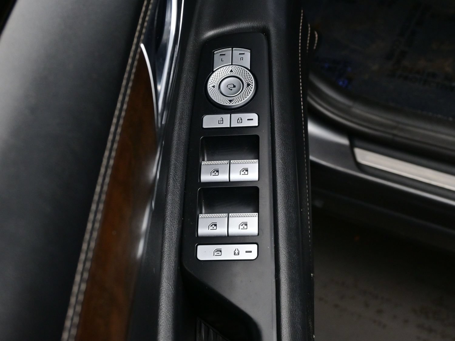 Used 2021 Genesis GV80 2.5T AWD/4WD image 10