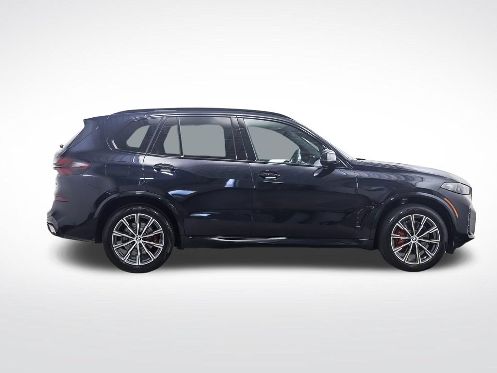Used 2026 BMW X5 xDrive40i w/ M Sport Package AWD/4WD image 7