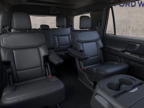 New 2026 Ford Expedition Platinum w/ Stealth Appearance Package AWD/4WD image 11