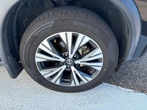 Used 2021 Nissan Rogue SV FWD image 7