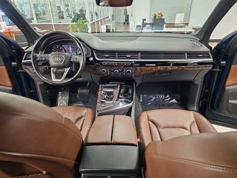 Used 2018 Audi Q7 3.0T Premium Plus w/ Premium Plus Package AWD/4WD image 10