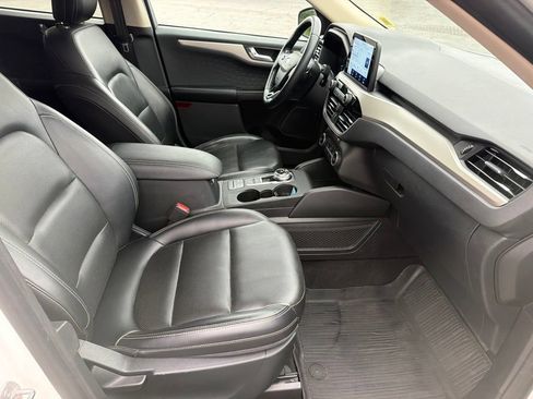 Used 2020 Ford Escape SEL AWD/4WD image 40
