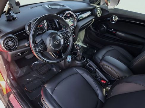 Used 2019 MINI Cooper Convertible w/ Premium Package FWD image 13