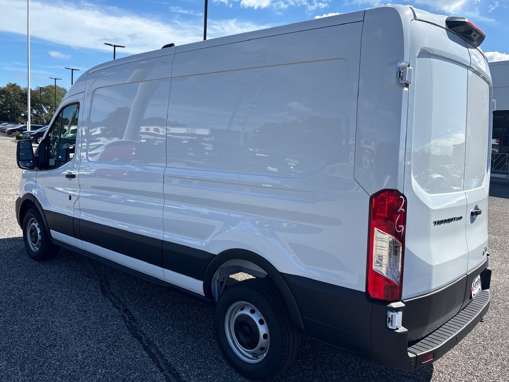 New 2026 Ford Transit 250 148 Medium Roof RWD image 26