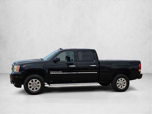 Used 2011 GMC Sierra 2500 Denali AWD/4WD image 8