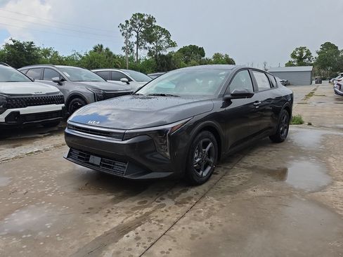 New 2026 Kia K4 FWD image 4