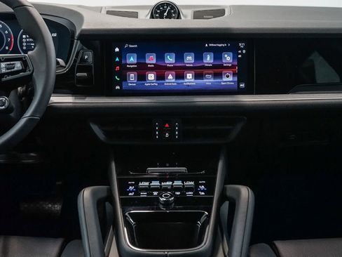 New 2026 Porsche Cayenne Coupe AWD/4WD image 19