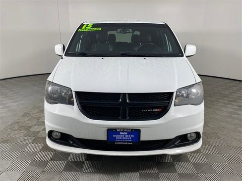Used 2015 Dodge Grand Caravan SXT image 25
