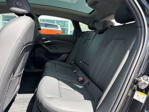 Used 2025 Audi A6 e-tron Premium Plus w/ Premium Plus image 24