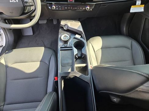 New 2026 Kia EV6 2WD image 20