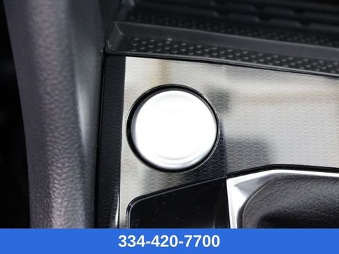 New 2026 Volkswagen Taos SEL image 10